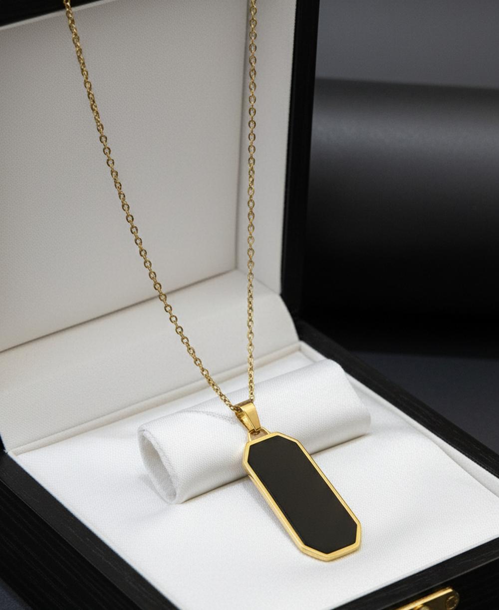 BlackOctagonPendantNecklace