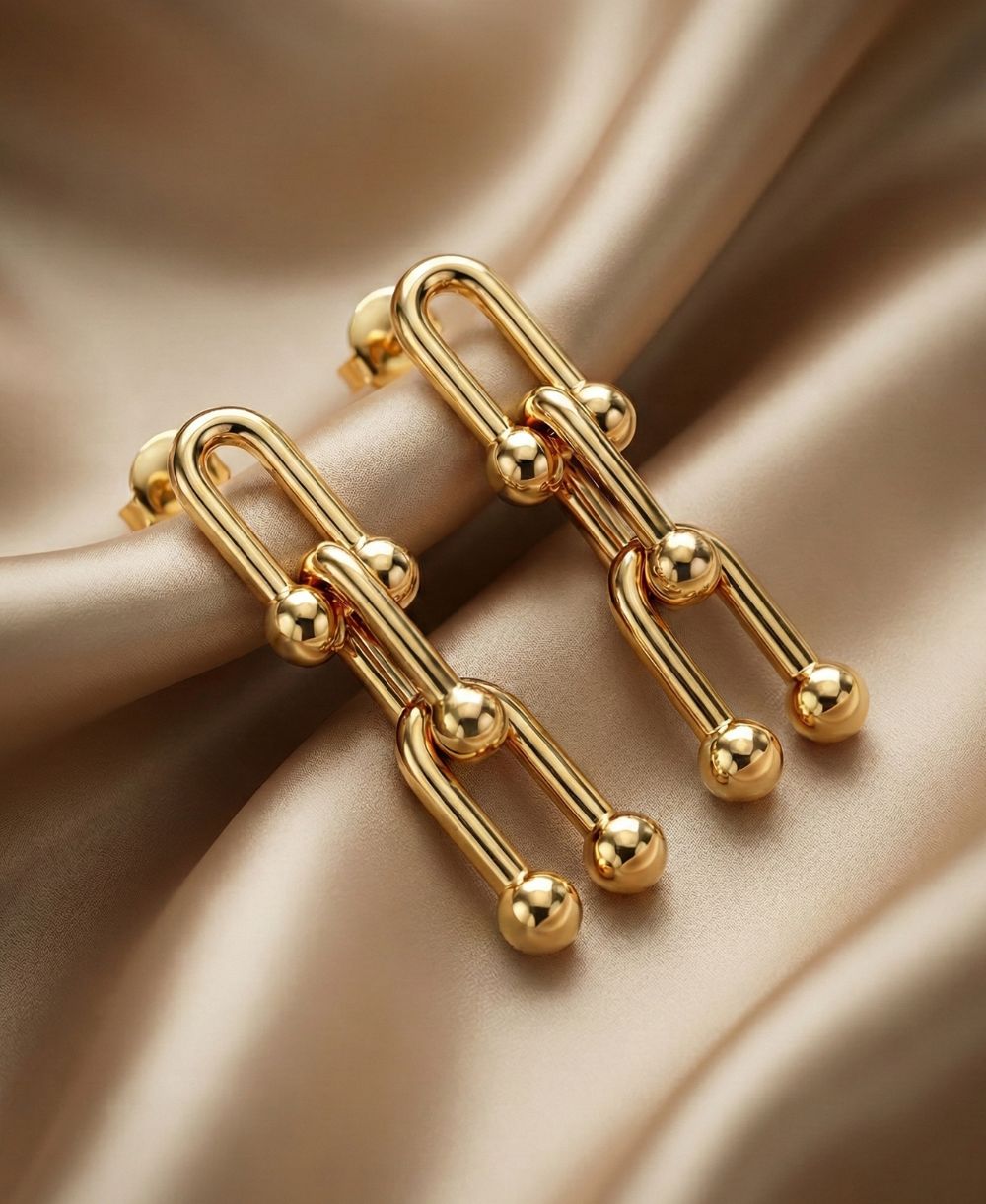 U Link Earrings Gold
